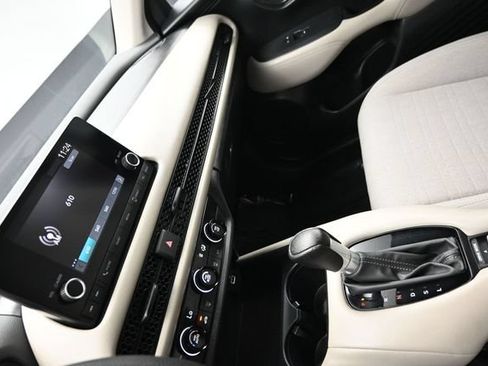 Used 2023 Honda HR-V LX image 15