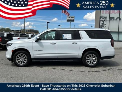 Used 2023 Chevrolet Suburban Premier AWD/4WD image 2