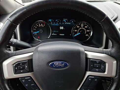 Used 2018 Ford F150 Lariat w/ Equipment Group 502A Luxury image 20