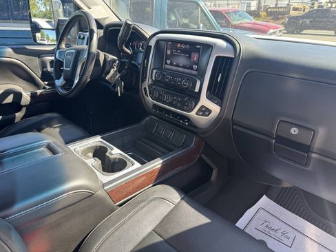 Used 2015 GMC Sierra 2500 SLT AWD/4WD image 10