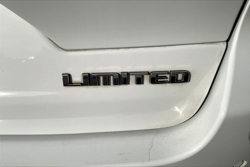 Used 2024 Jeep Grand Cherokee Limited w/ Luxury Tech Group II AWD/4WD image 24