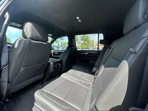 New 2026 Chevrolet Suburban LT RWD image 15