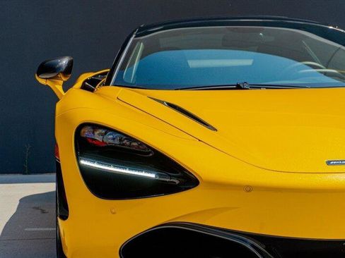 Used 2023 McLaren 720S image 33