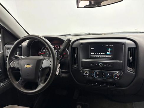 Used 2017 Chevrolet Silverado 1500 Custom w/ Custom Convenience Package AWD/4WD image 14