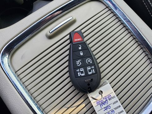 Used 2017 Dodge Grand Caravan SXT image 26