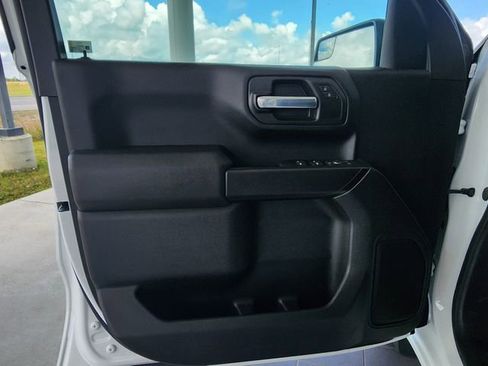 Used 2026 GMC Sierra 1500 Pro w/ Pro Value Package AWD/4WD image 10