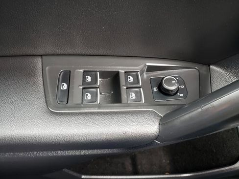 Used 2021 Volkswagen Tiguan SE AWD/4WD image 25