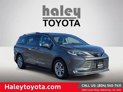 Certified 2023 Toyota Sienna Platinum