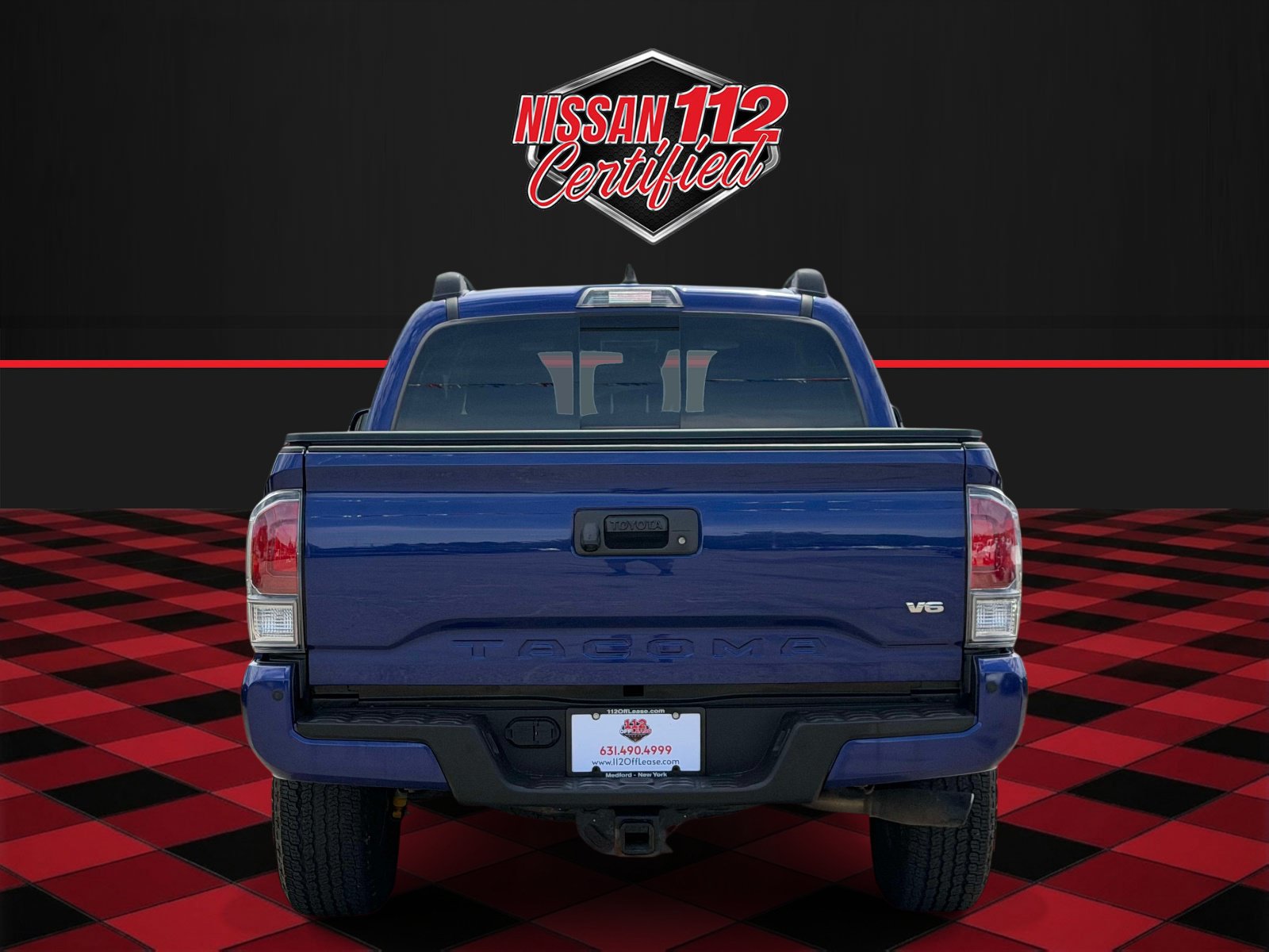 Used 2022 Toyota Tacoma TRD Off-Road w/ Technology Package AWD/4WD image 4