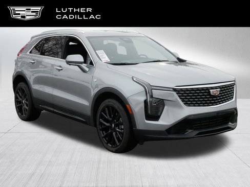 Used 2025 Cadillac XT4 Premium Luxury image 1