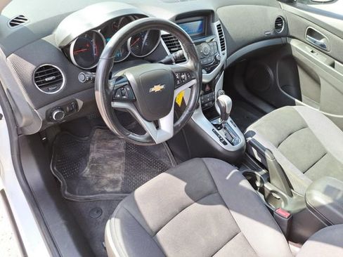 Used 2013 Chevrolet Cruze LT image 14