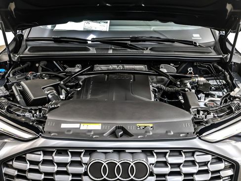 New 2025 Audi Q5 Premium image 11