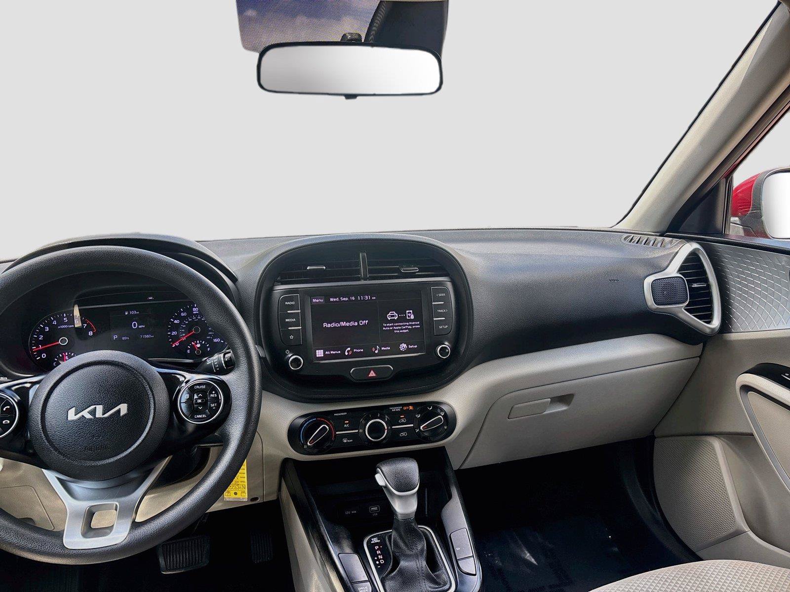 Used 2022 Kia Soul LX w/ Technology Package FWD image 16