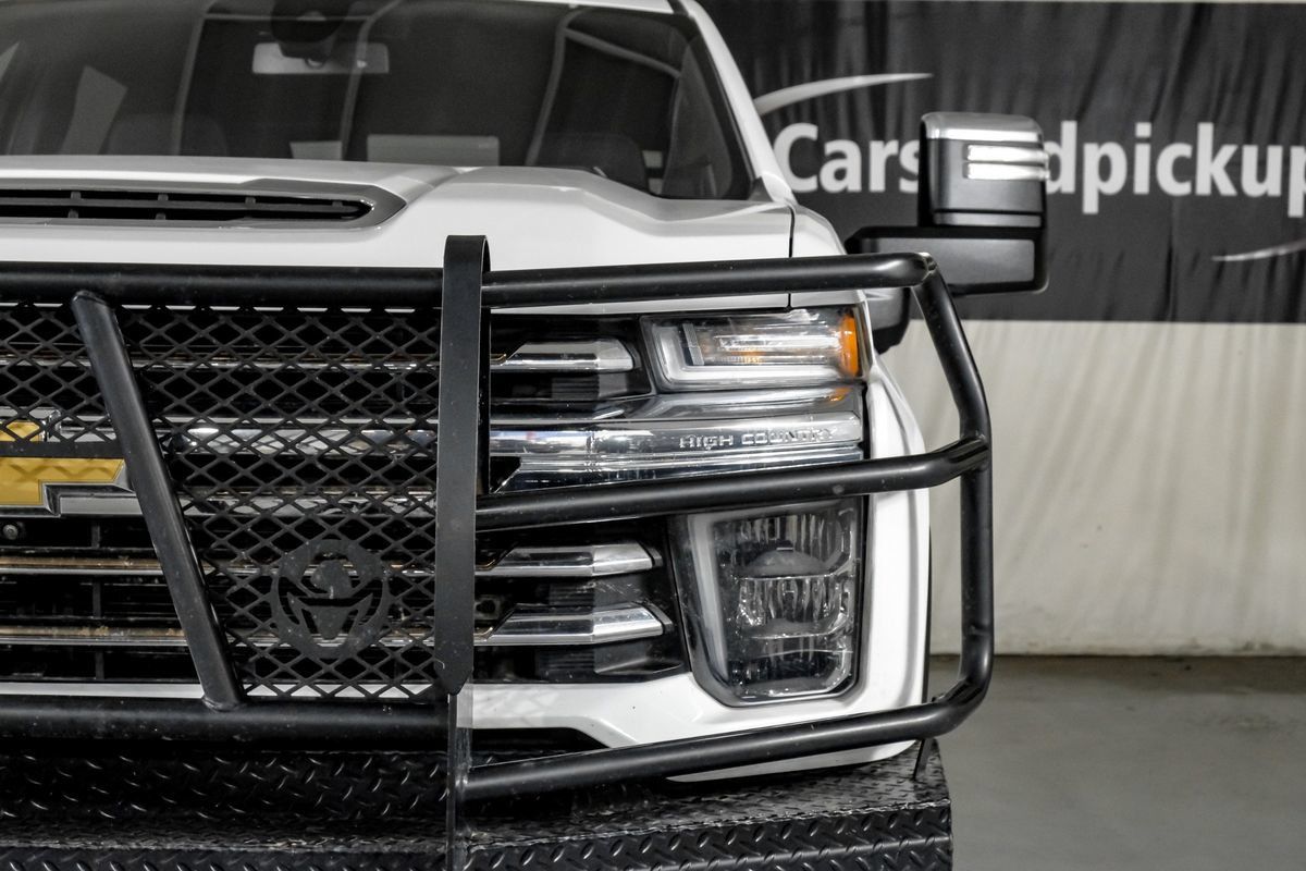 Used 2022 Chevrolet Silverado 3500 High Country w/ Safety Package II AWD/4WD image 40