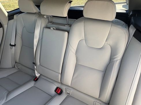 New 2026 Volvo XC60 T8 Ultra w/ Protection Package Premier image 25