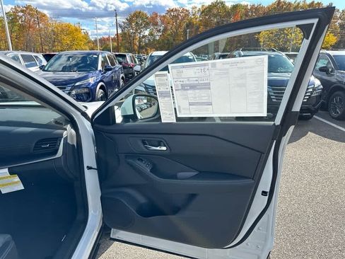 New 2026 Nissan Rogue SV image 25