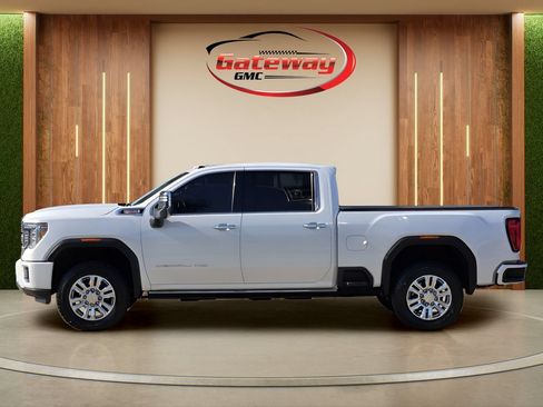 Used 2021 GMC Sierra 2500 Denali w/ Denali Ultimate Package AWD/4WD image 8