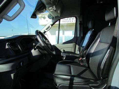 Used 2023 Ford Transit 150 Medium Roof image 12
