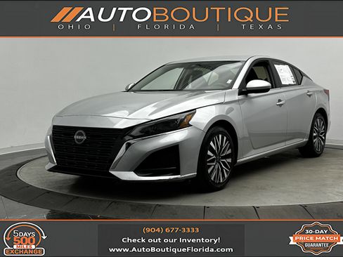 Used 2023 Nissan Altima 2.5 SV image 1