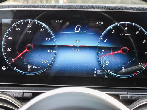 Certified 2021 Mercedes-Benz GLE 350 4MATIC w/ Premium Package image 24