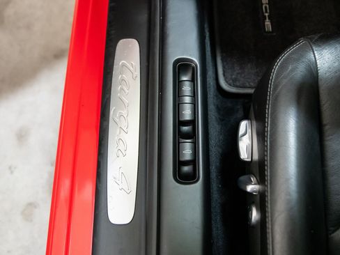 Used 2007 Porsche 911 Targa 4 AWD/4WD image 34