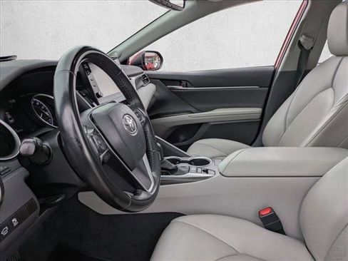 Used 2023 Toyota Camry XLE image 16