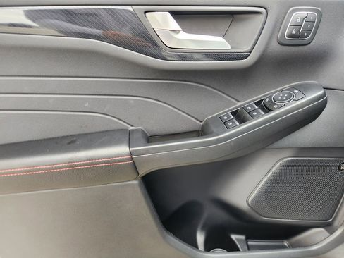 Used 2025 Ford Escape ST-Line Elite w/ Premium Technology Package image 22