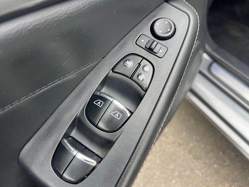 Used 2019 Nissan Maxima 3.5 SV w/ Floor Mat Group FWD image 24