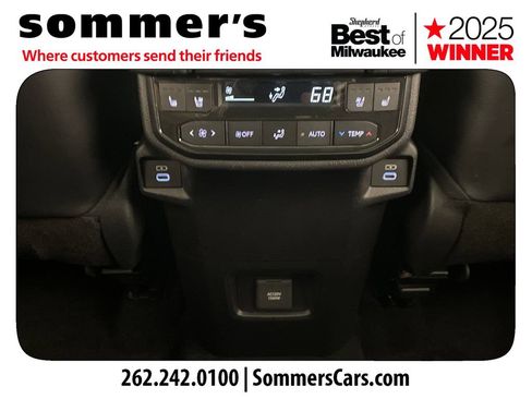 Used 2024 Toyota Grand Highlander AWD Hybrid image 23