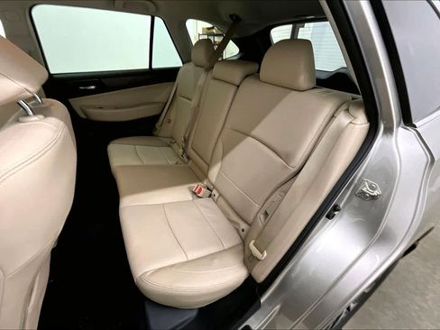 Used 2016 Subaru Outback 2.5i Limited image 20
