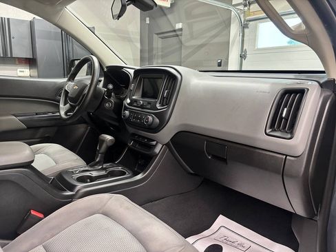Used 2019 Chevrolet Colorado W/T w/ WT Convenience Package RWD image 23