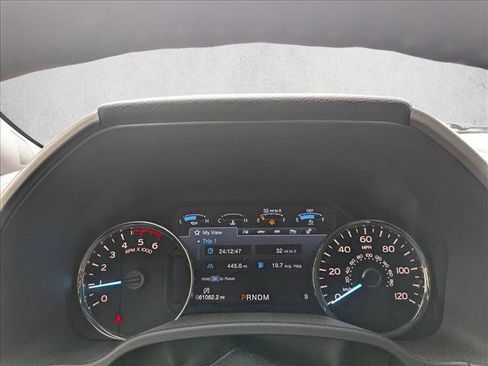 Used 2019 Ford F150 Lariat image 11