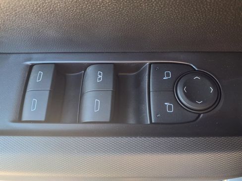 New 2026 GMC Canyon Elevation w/ Convenience Package RWD image 9