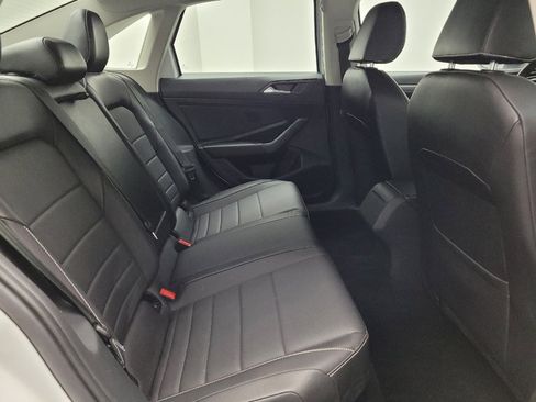 Used 2022 Volkswagen Jetta SE FWD image 19