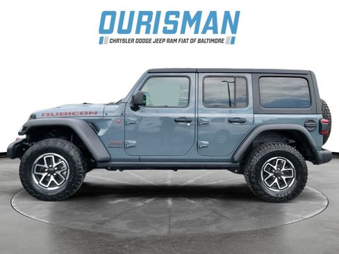 Used 2024 Jeep Wrangler Unlimited Rubicon image 3