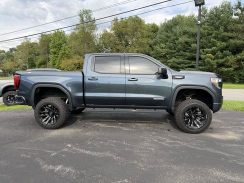 Used 2020 GMC Sierra 1500 Elevation w/ Elevation Value Package AWD/4WD image 4