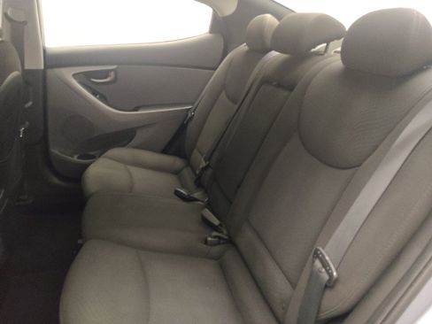 Used 2016 Hyundai Elantra SE w/ Option Group 02 FWD image 18