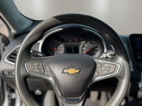 Used 2019 Chevrolet Malibu LS FWD image 11