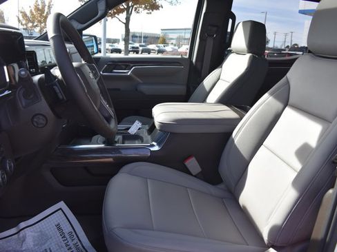 New 2026 Chevrolet Silverado 1500 LTZ w/ LTZ Premium Package image 18