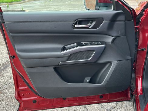 Certified 2023 Nissan Pathfinder SL AWD/4WD image 12