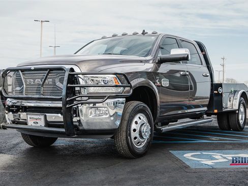 Used 2018 RAM 3500 Laramie Longhorn w/ Longhorn Southfork Package image 3
