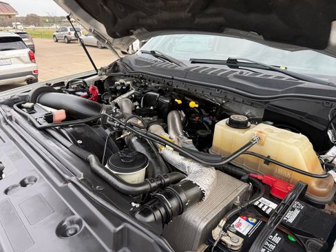 Used 2017 Ford F250 Lariat w/ Lariat Ultimate Package image 41