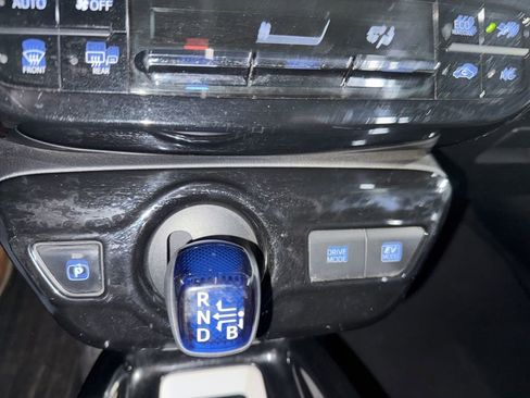 Used 2016 Toyota Prius Three image 20