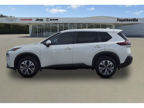 Used 2023 Nissan Rogue SV FWD image 6