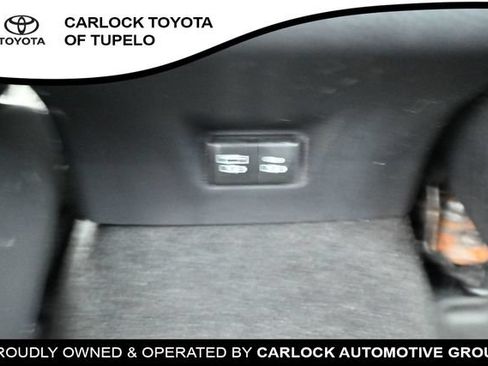 Used 2025 Toyota Camry SE w/ Convenience Package FWD image 27