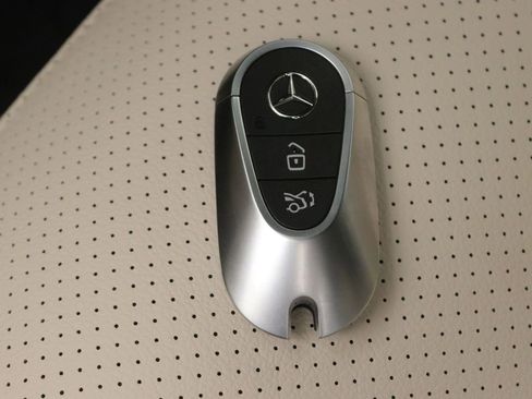 New 2026 Mercedes-Benz GLC 300 image 14