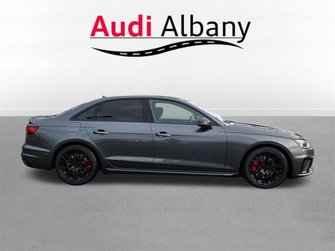 Used 2024 Audi A4 2.0T Prestige image 3