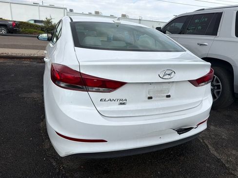 Used 2017 Hyundai Elantra SE FWD image 7