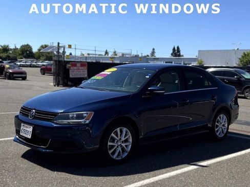 Used 2013 Volkswagen Jetta SE FWD image 9