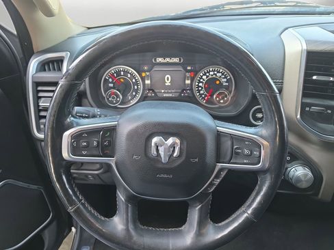 Used 2019 RAM 1500 Laramie image 12